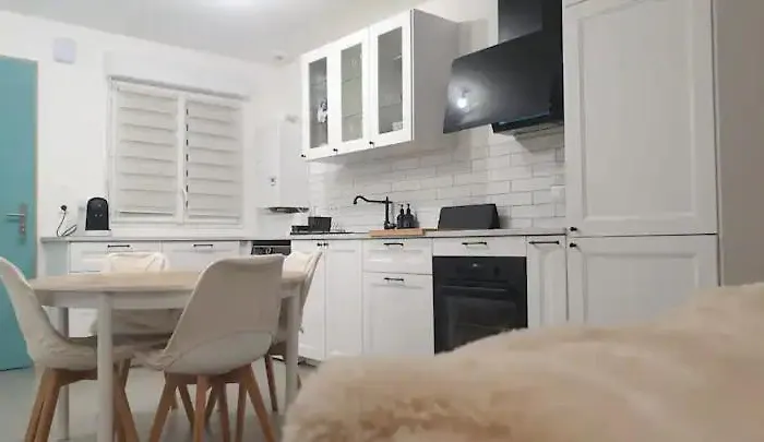 Chambre Calme Dans Une Maison Neuve Avec Jardin